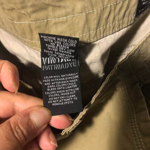 Kuhl men green cargo shorts, two leg pockets, 40 - Picture 8 of 12